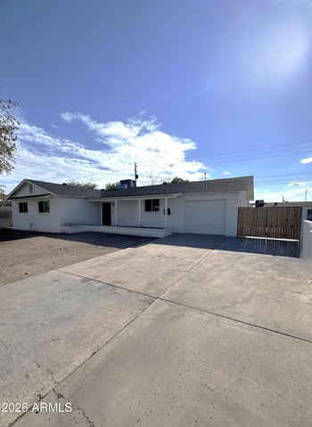 3026 40th Dr, Phoenix, AZ 85019