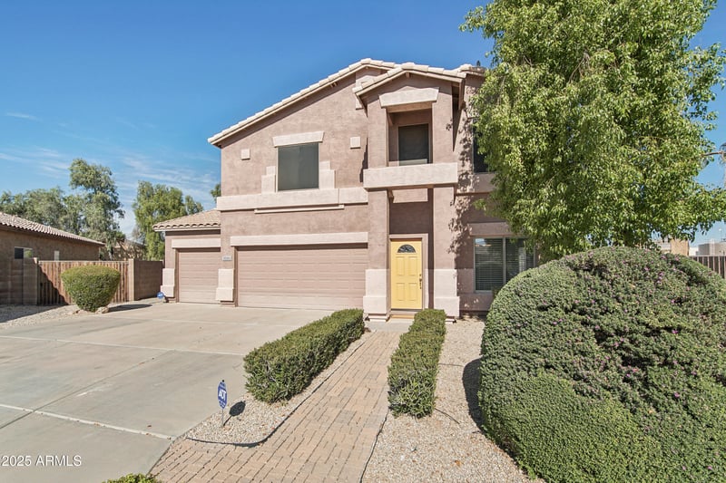 30263 Bobcat Way, San Tan Valley, AZ 85143