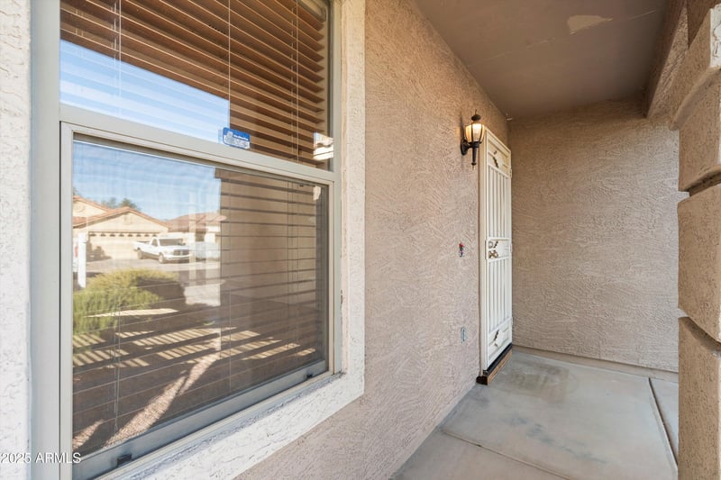 3027 Red Fox Rd, Phoenix, AZ 85083