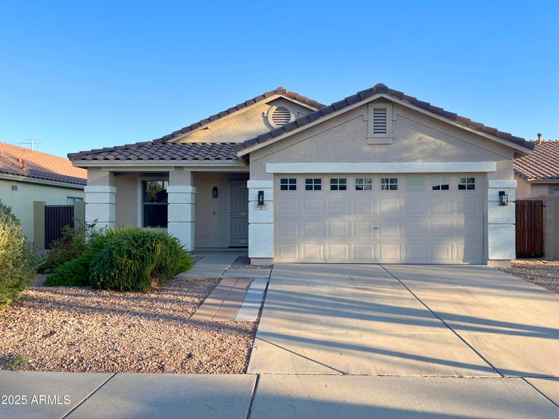 3027 W Red Fox Rd, Phoenix, AZ 85083