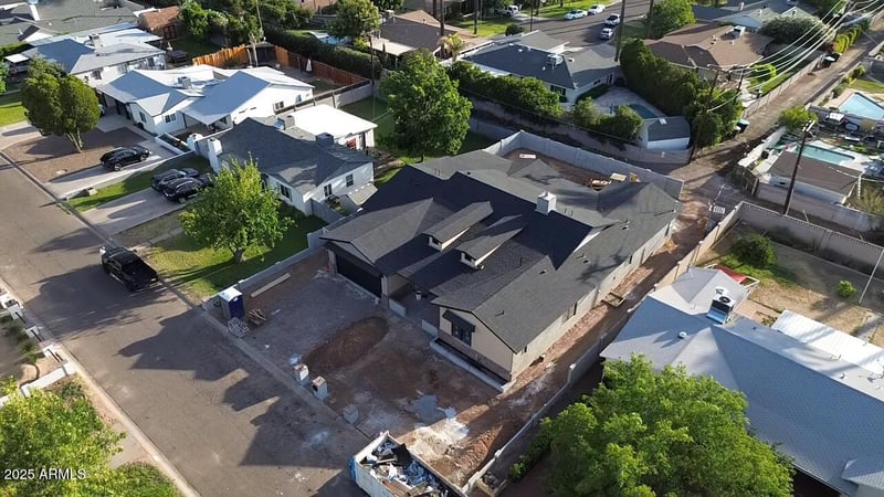 3028 47th St, Phoenix, AZ 85018