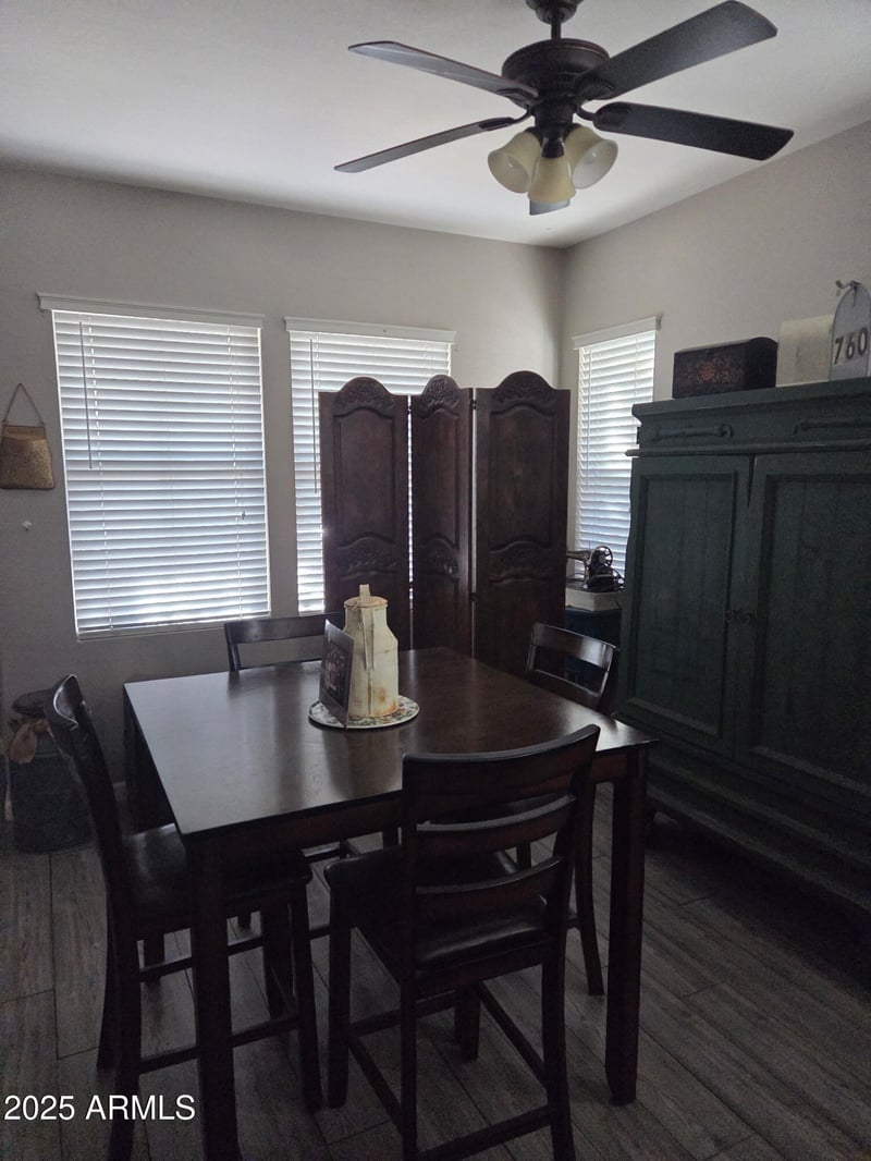 3028 Cavalry Dr, Phoenix, AZ 85086