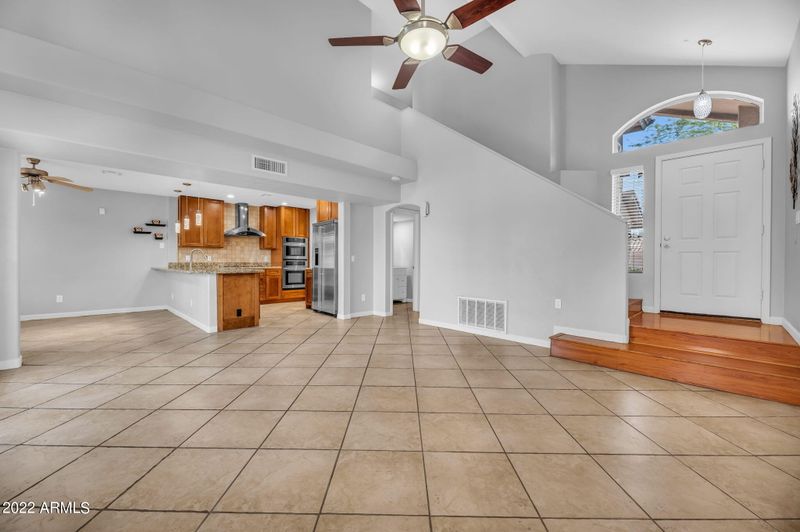 3028 E Wahalla Ln, Phoenix, AZ 85050