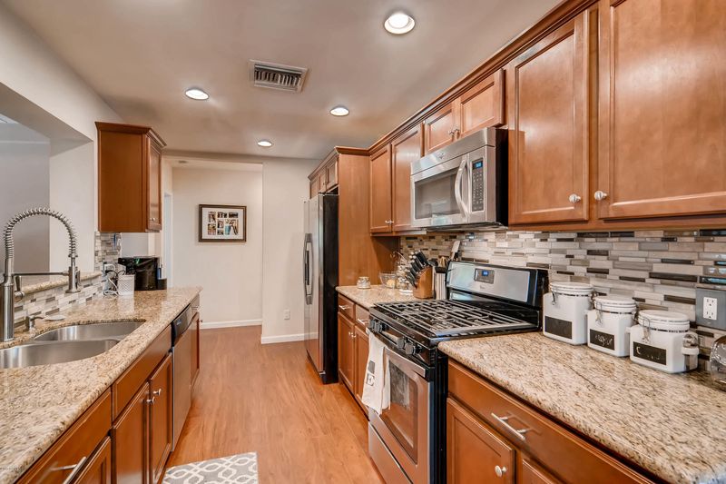3029 E Meadowbrook Ave, Phoenix, AZ 85016