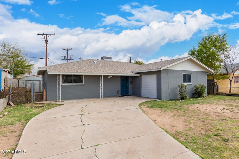 3029 N 43rd Ln, Phoenix, AZ 85031