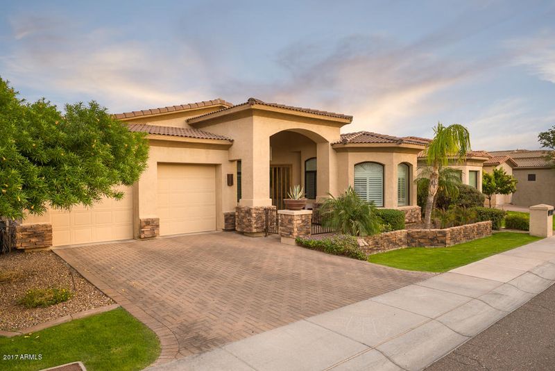3029 N 50th St, Phoenix, AZ 85018