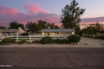 3029 Rosemonte Dr, Phoenix, AZ 85050