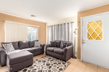 303 E South Mountain Ave #184, Phoenix, AZ 85042