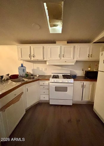 303 South Mountain Ave #49, Phoenix, AZ 85042