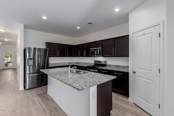 303 Mammoth Cave Dr, San Tan Valley, AZ 85140