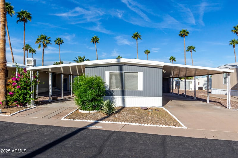 303 Recker Rd #141, Mesa, AZ 85206