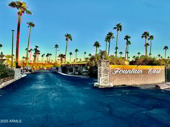 303 Recker Rd #215, Mesa, AZ 85206