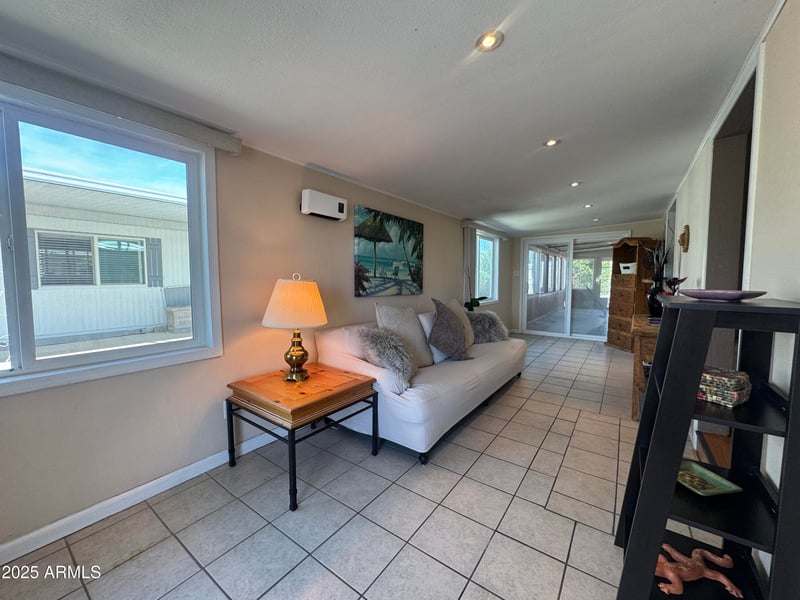 303 Recker Rd #215, Mesa, AZ 85206