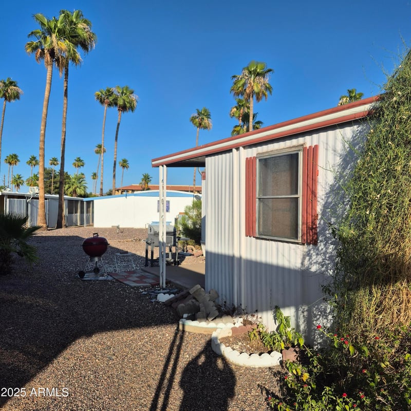 303 Recker Rd #98, Mesa, AZ 85206