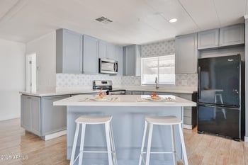 303 South Mountain Ave #100, Phoenix, AZ 85042