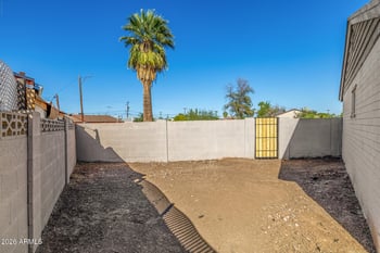 3030 38th Dr, Phoenix, AZ 85019