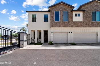 3030 38th St #120, Phoenix, AZ 85018