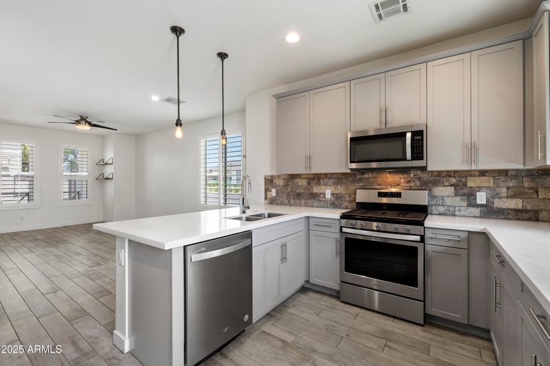 3030 38th St #120, Phoenix, AZ 85018