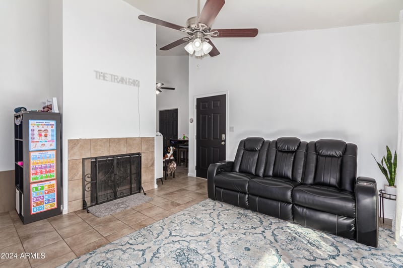 3030 Alma School Rd #12, Mesa, AZ 85210