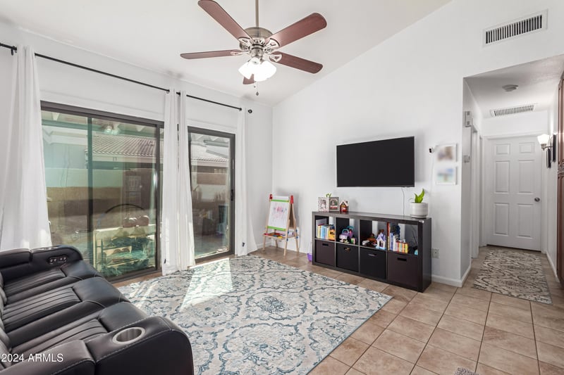 3030 Alma School Rd #12, Mesa, AZ 85210