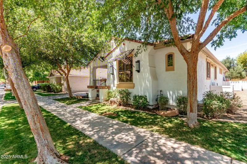 3030 Camellia Dr, Gilbert, AZ 85296
