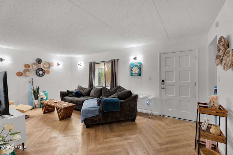 3030 Clarendon Ave #6, Phoenix, AZ 85016