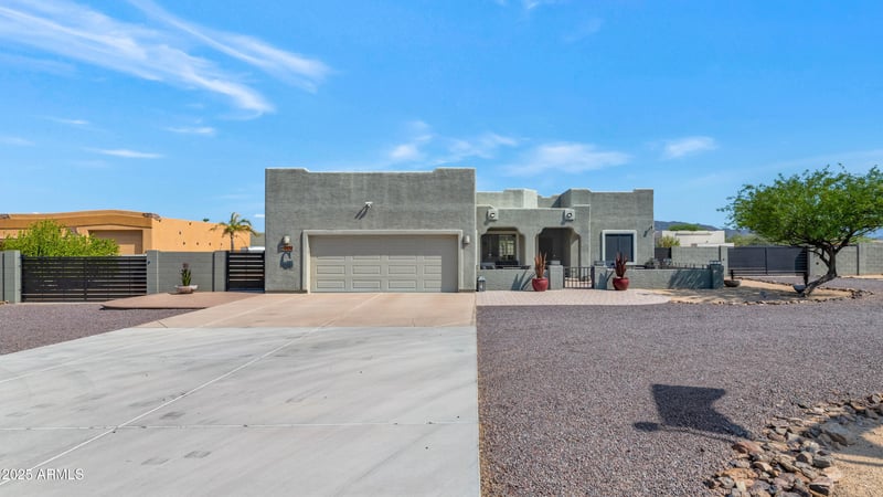 3030 Irvine Rd, Phoenix, AZ 85086