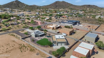 3030 Irvine Rd, Phoenix, AZ 85086