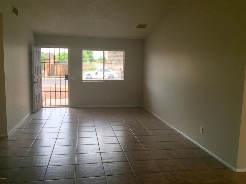3030 N 72nd Dr, Phoenix, AZ 85033
