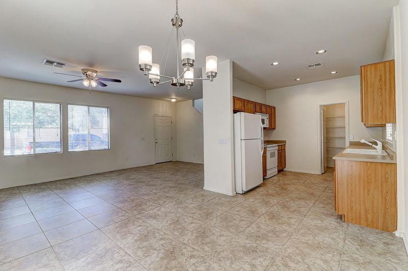 3030 W Sands Dr, Phoenix, AZ 85027