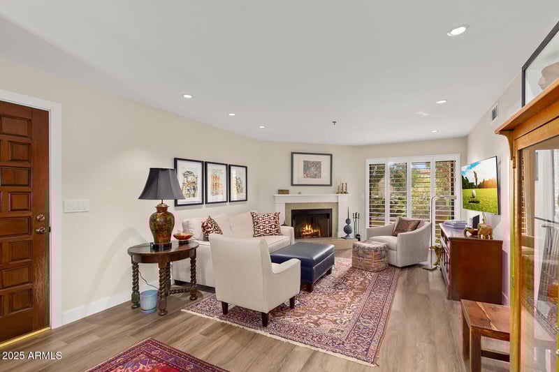 3031 Civic Center Pz #161, Scottsdale, AZ 85251