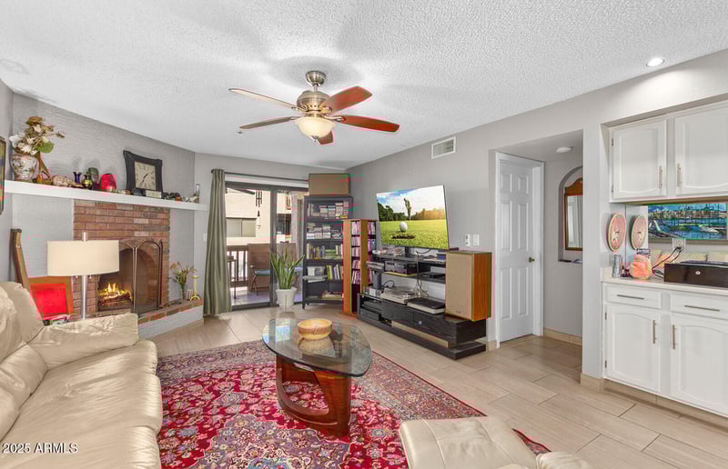 3031 Civic Center Pz #230, Scottsdale, AZ 85251