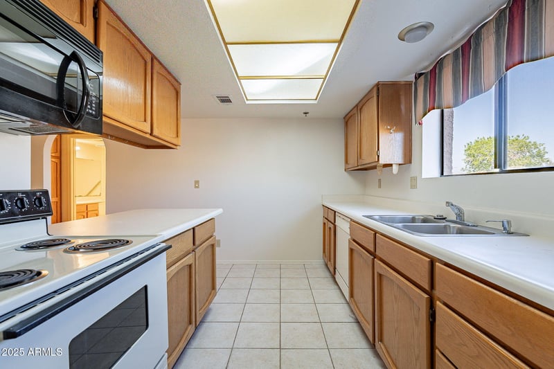 3031 Civic Center Pz #255, Scottsdale, AZ 85251