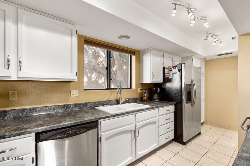 3031 Civic Center Pz #261, Scottsdale, AZ 85251