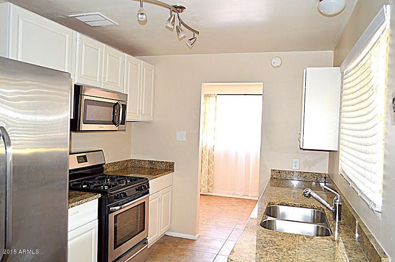 3031 E Earll Dr, Phoenix, AZ 85016