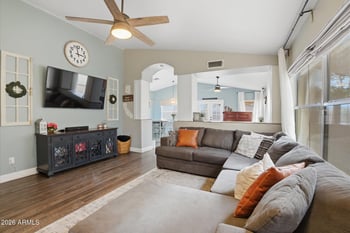 3031 Melinda Ln, Phoenix, AZ 85027