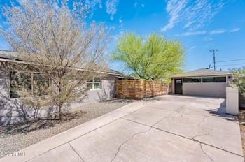 3031 17th Dr, Phoenix, AZ 85015