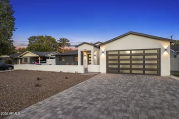 3031 N 52nd St, Phoenix, AZ 85018