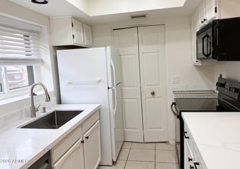 3031 Civic Center Pz #136, Scottsdale, AZ 85251