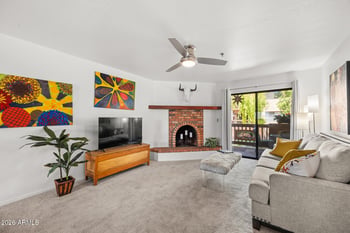3031 N Civic Center Pz #215, Scottsdale, AZ 85251