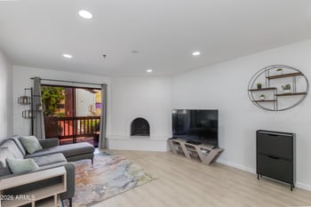 3031 Civic Center Pz #218, Scottsdale, AZ 85251