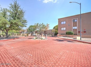 3031 N Civic Center Pz #219, Scottsdale, AZ 85251