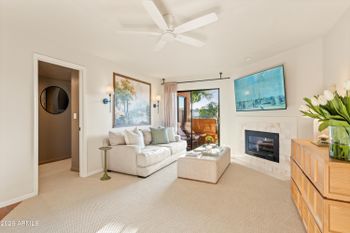 3031 N Civic Center Pz #260, Scottsdale, AZ 85251