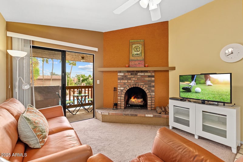 3031 Civic Center Pz #306, Scottsdale, AZ 85251