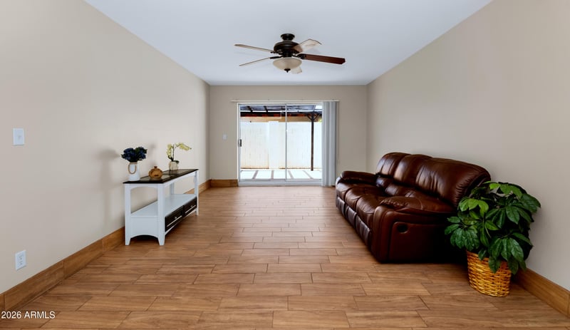 3031 W Hearn Rd, Phoenix, AZ 85053