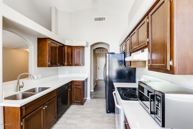 3032 E Wagoner Rd, Phoenix, AZ 85032