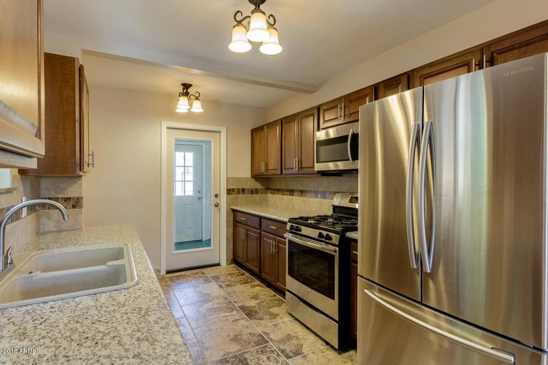 3032 E Willetta St, Phoenix, AZ 85008