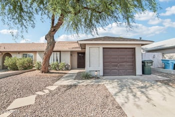 3032 Mohawk Ln, Phoenix, AZ 85027
