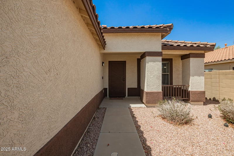 3032 Red Fox Rd, Phoenix, AZ 85083