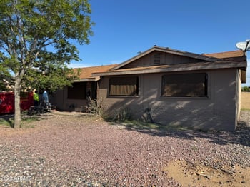3032 Windrose Dr, Phoenix, AZ 85029